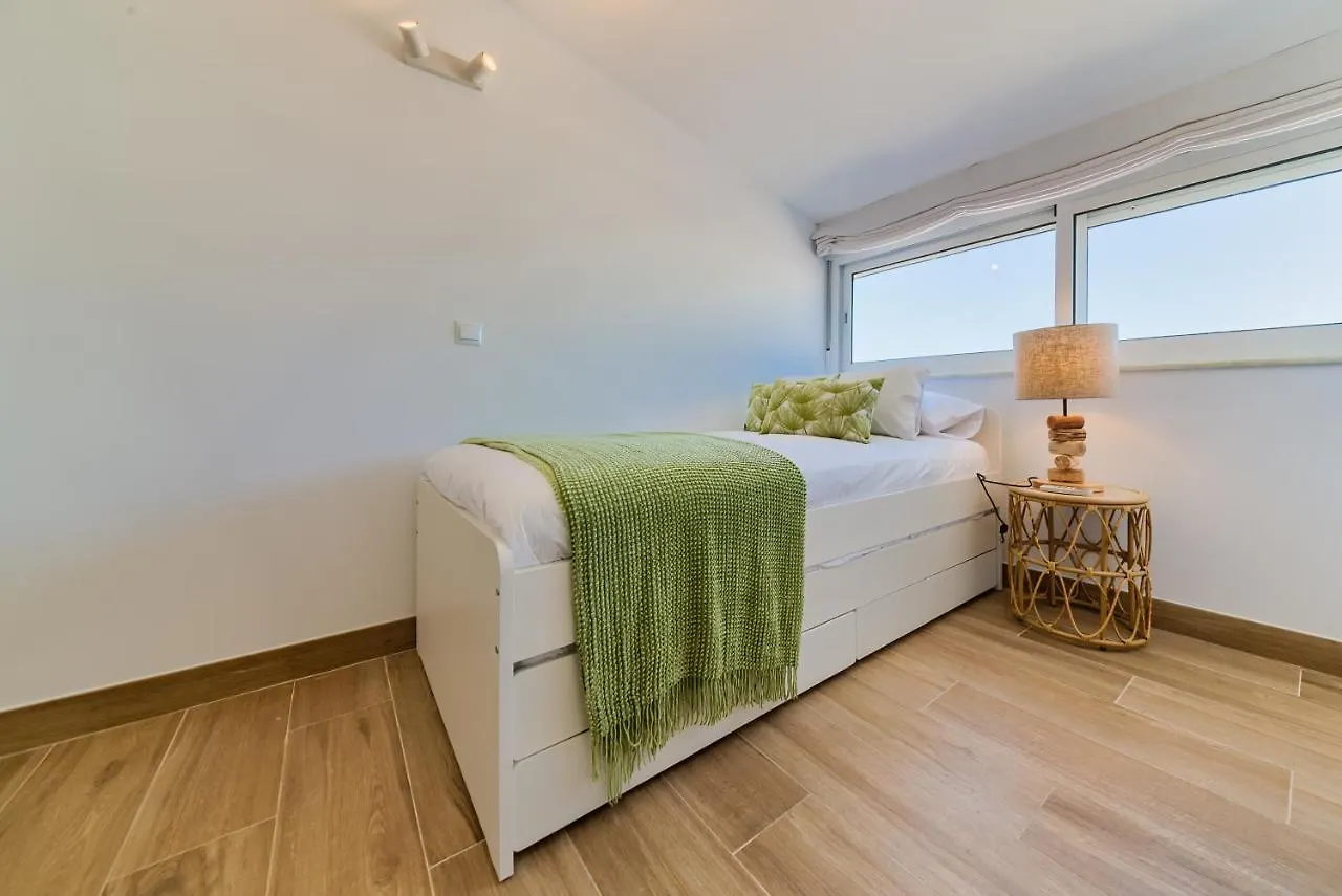 Holidays2Fuengirola Duplex With Stunning Sea View, Terraces,1St Line Beside Port Fuengirola