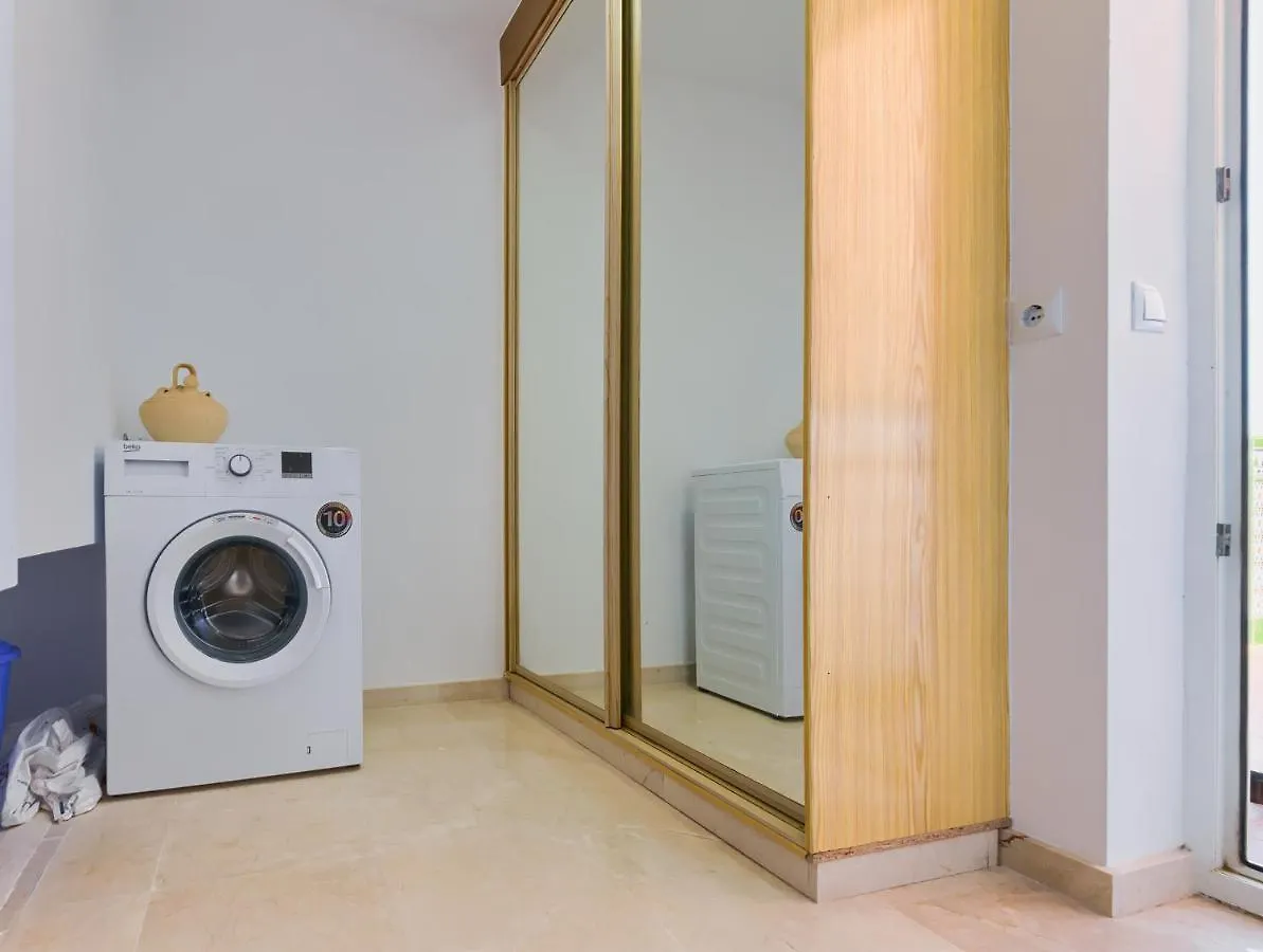 Holidays2Fuengirola Duplex With Stunning Sea View, Terraces,1St Line Beside Port 公寓
