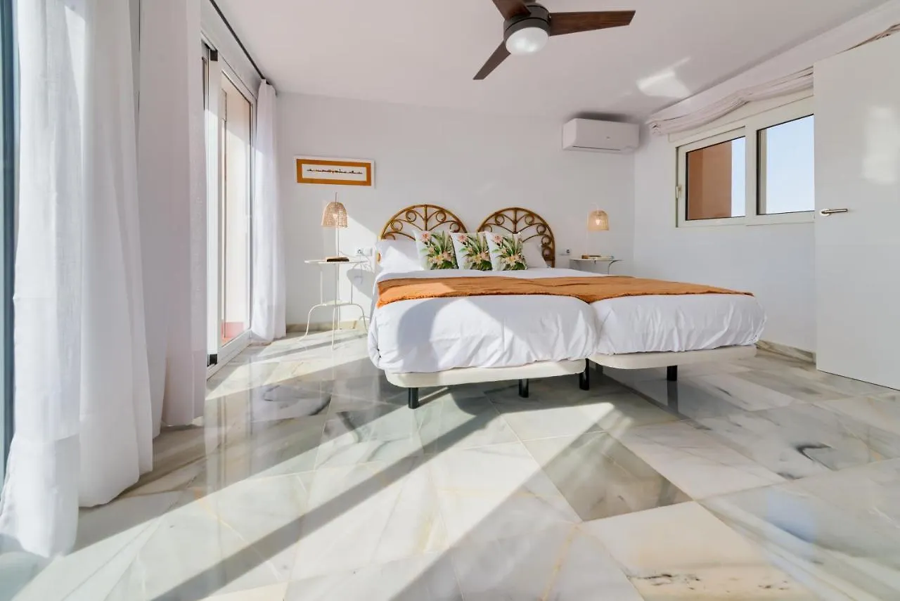 Holidays2Fuengirola Duplex With Stunning Sea View, Terraces,1St Line Beside Port Apartment
